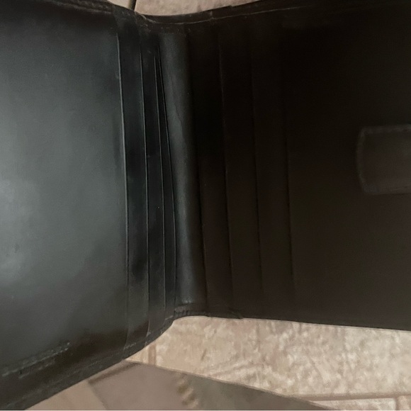 Burberry Beige and Black Check Tote with Wallet - Picture 9 of 14